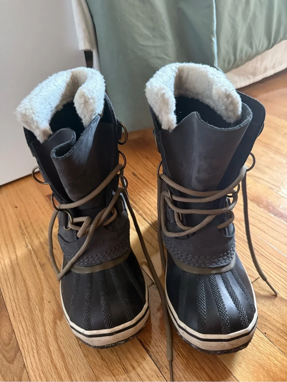 Sorel Women's Black and Brown Winter Rain Boots with Cream Lining